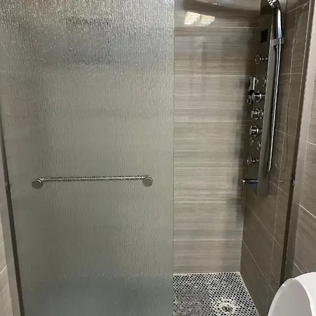 Cozy Inspired Studio Apartment Newark Exterior photo